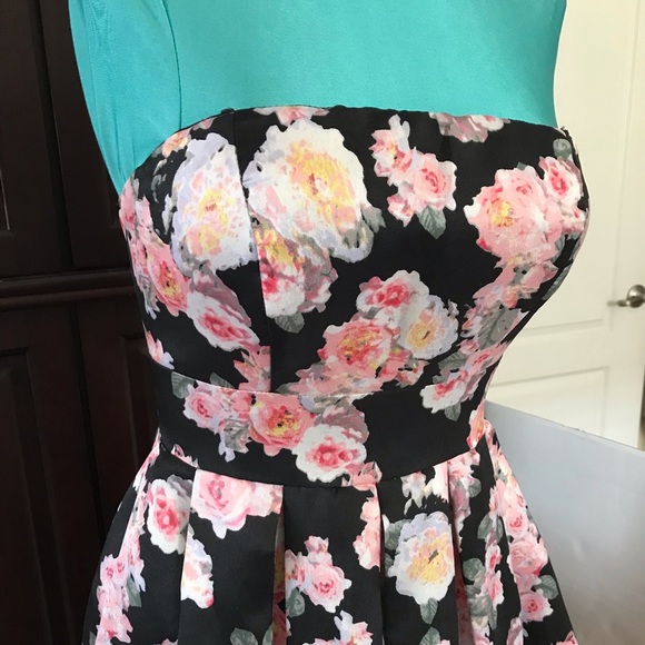 B. Darlin Formal/Prom Dress Cinderella Ball Gown Size 3/4 S Quinceañera Floral - Picture 7 of 16